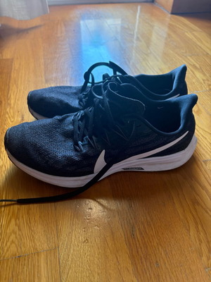 Nike athletic shoes size 38.5 used, black