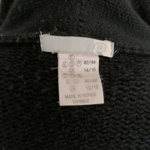 Black women's Mango cardigan used, long, buttonless