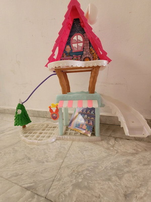 Enchantimals Ski Chalet used