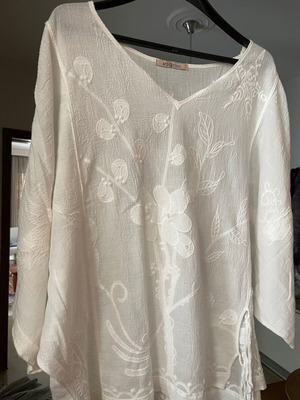 Πουκαμίσα Attrattivo Boho σαν καινούργια, λευκή, one size, κεντητή