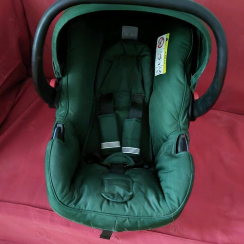 Foppa Pedretti baby car seat used, unisex cypress color