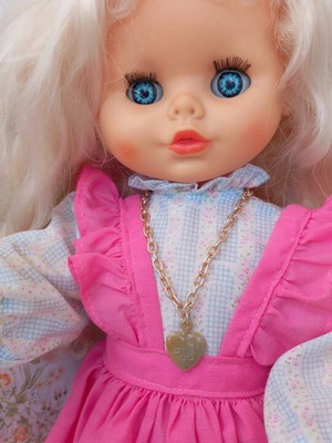 Vintage El Greco Doll 45cm like new, pink dress