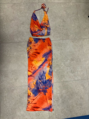 Decoro σετ με halter top και μακριά φούστα με tie-dye μοτίβο σε πολύχρωμο, μέγεθος M