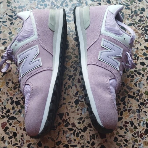New Balance athletic shoes like new, size 40, pink