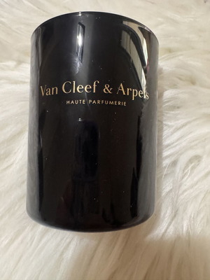 Van Cleef & Arpels Collection Extraordinaire scented candle 140g