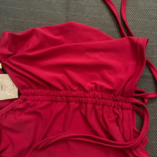 Fuchsia top blouse new, size small with horn details