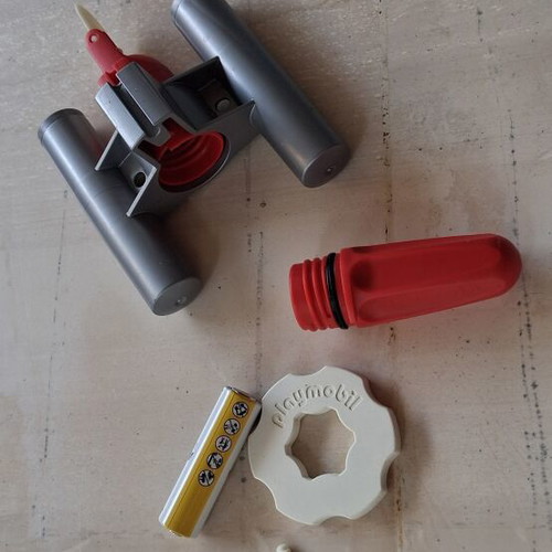 Playmobil submarine propulsion mechanism used, works normally
