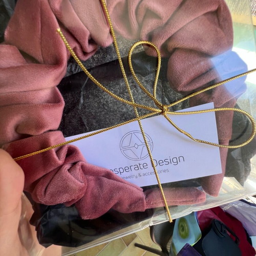 Velvet scrunchie set oversized, like new, gift box, 3 pieces