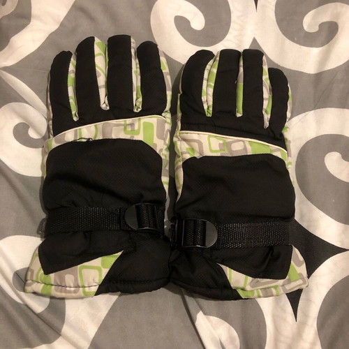 Thick gloves for snow children's size XL used, black and green