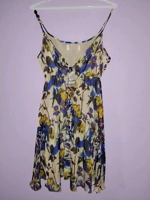 Floral airy dress like new, size M