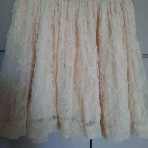 Lace skirt like new, size S