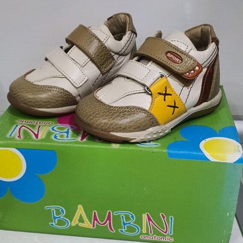 Bambini Leather Baby Shoes Size 20 New