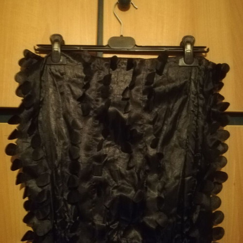 Total Black pashmina satin 45x1.50cm in excellent condition for evening wear