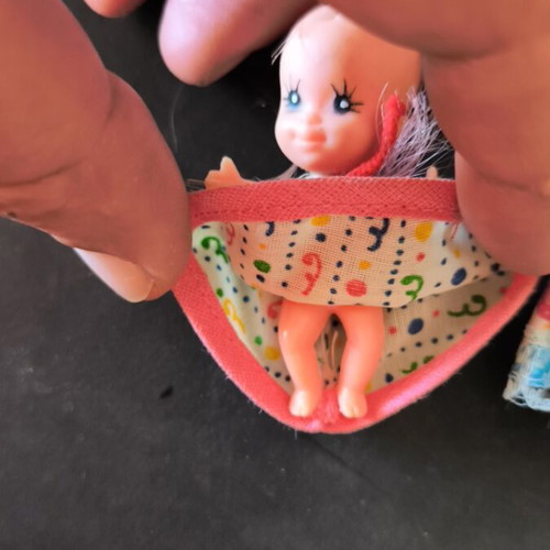 Filenaditses dolls AS, one without hat