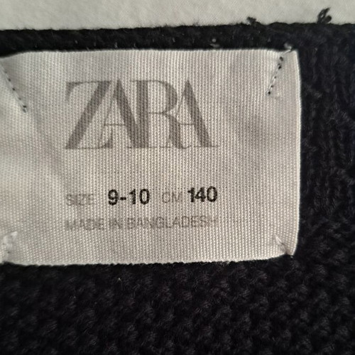 Zara black knitted top with square neck, like new, size 140 cm