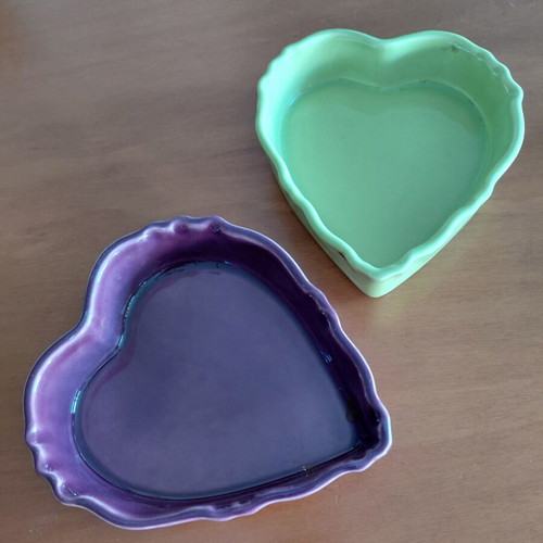 Heart-shaped molds 16 cm, new, green and purple, made in France
