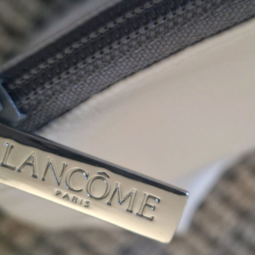 Νεσεσέρ Lancome λευκό σαν καινούργιο