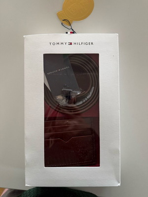 Ζώνη και δερμάτινη κάρτα Tommy Hilfiger καφέ καινούργιο