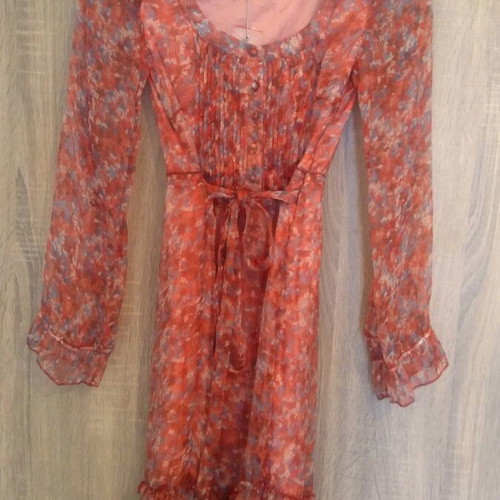 Boho floral dress like new, long sleeves, lightweight with belt