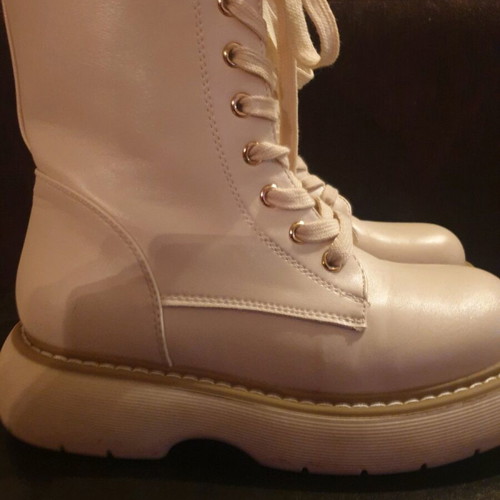 Kids boots like new, beige, size 37