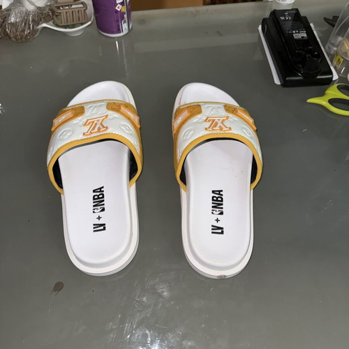 LV x NBA slippers like new, size 43, white and orange