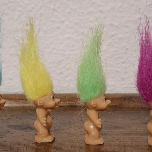 Set of 4 Vintage Trolls Russ 1992 like new