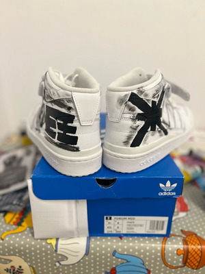 Adidas Forum Mid boots new, size 43.5, LEX and Delphic Epsilon