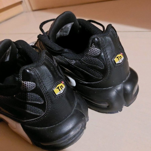 Nike Air Max TN used men's athletic shoes size 40.5