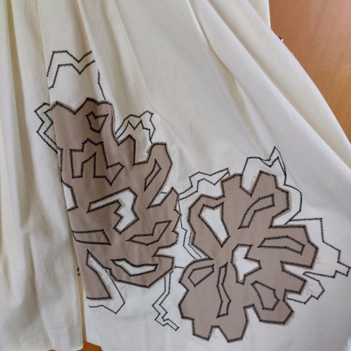 Ecru dress used, size 2XL, ideal for baptism or wedding