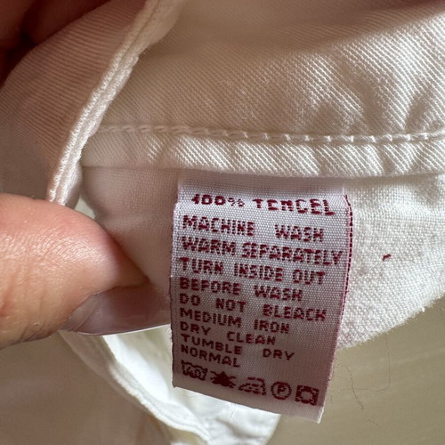Sarah Lawrence white cotton shorts XL, pleated summer style, like new