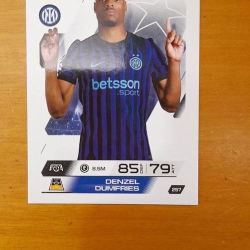 Topps card match ataxx Denzel Dumfries new