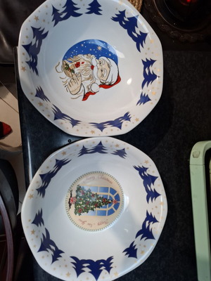 Salad bowls, set of 2, Christmas design