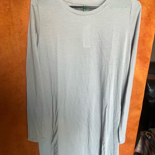 Branded women's long-sleeve blouse new, size Small