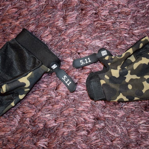 5.11 tactical gloves used, size M, camouflage print