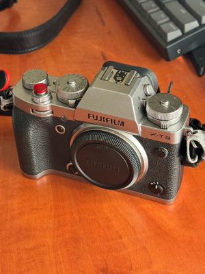 Fujifilm X-T3 camera used with original charger and EF-X8 flash