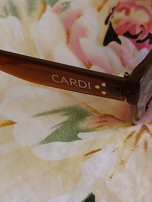 Brown sunglasses