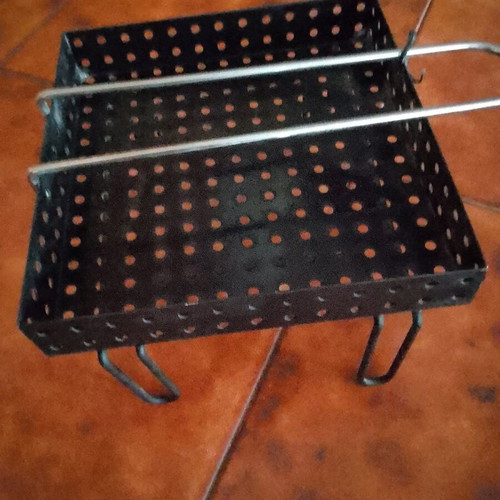 Metal chestnut roaster with legs and handle new