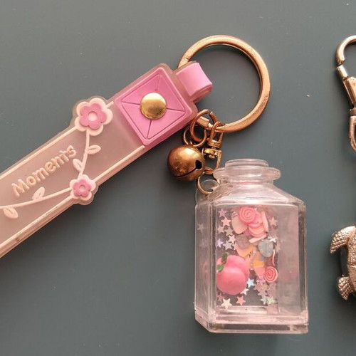 Children's keychains and bookmark like new, multicolored