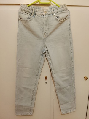 Bershka Denim Mom Slim Jeans like new, size M 38 10, white gray