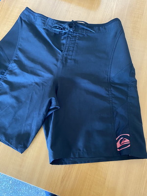 Quiksilver ανδρικό σορτσάκι μαγιό μέγεθος 32 σαν καινούργιο, μαύρο