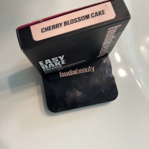 Huda Beauty Easy Bake Pressed Powder used