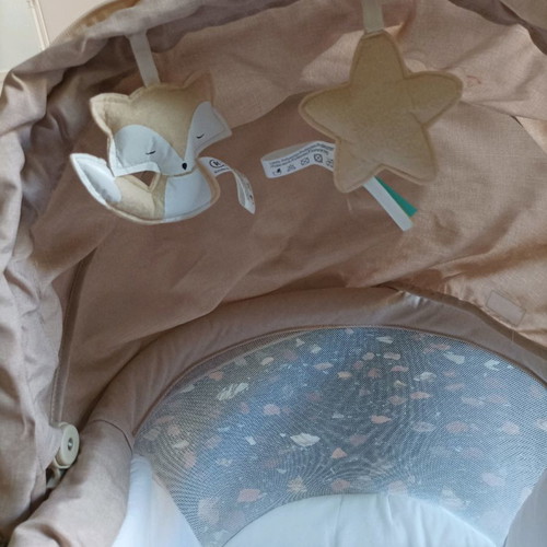 Kinderkraft baby cot used for 0-6 months with mattress and mosquito net