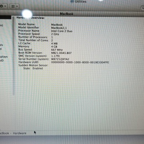 Apple MacBook A1181 early 2007 laptop, 4GB RAM, 250GB HDD