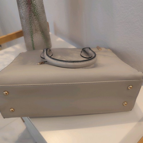 Handbag like new, gray