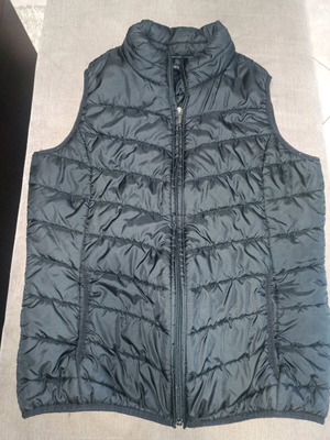Esmara sleeveless jacket black like new without hood