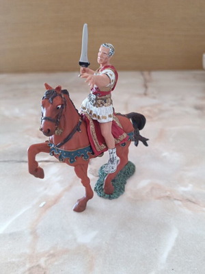 Julius Caesar figure with horse by Papo
