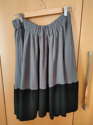 Madame Shou Shou skirt size M like new, black and gray, above knee