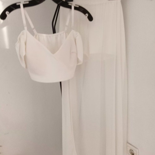 Women's set with blouse and skirt like new, white