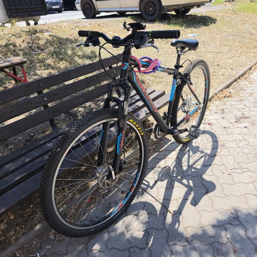 Interbike 29-inch mountain bike with new parts
