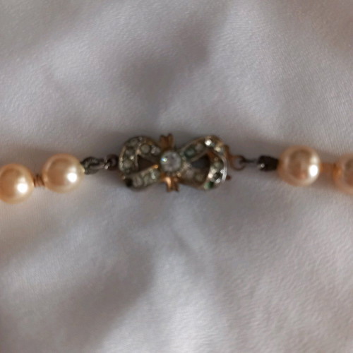 Necklace with Majorca pearls like new, 45 cm, gold color